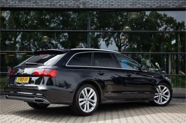 Audi A6 (2017) thumbnail 2