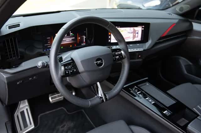 Opel Astra (2022) thumbnail 5