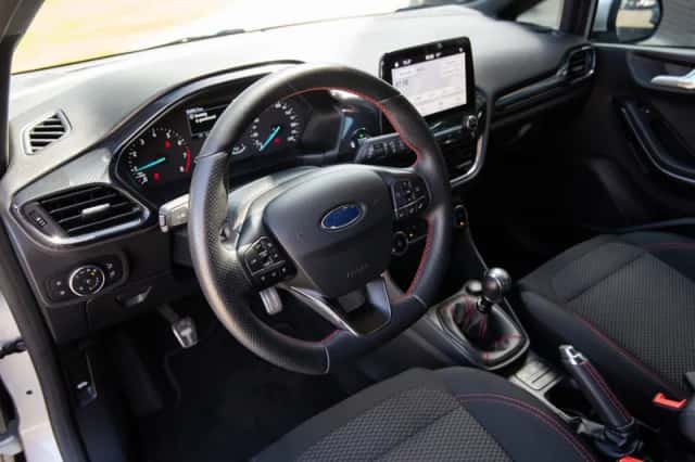 Ford Fiesta (2021) thumbnail 4