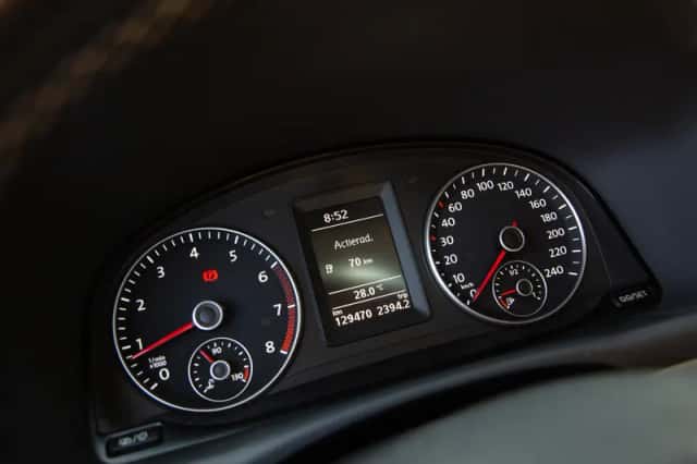 Volkswagen Touran (2015) thumbnail 5