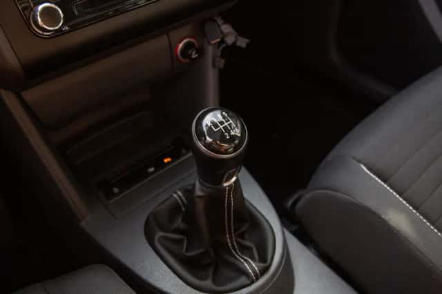 Volkswagen Touran (2015) thumbnail 6