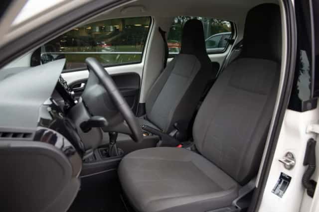 Volkswagen Up (2013) thumbnail 3