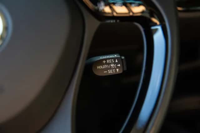 Toyota C Hr (2022) thumbnail 6