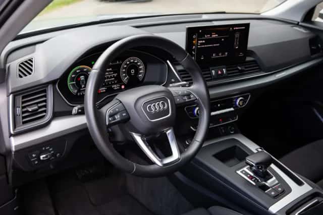 Audi Q5 (2022) thumbnail 4