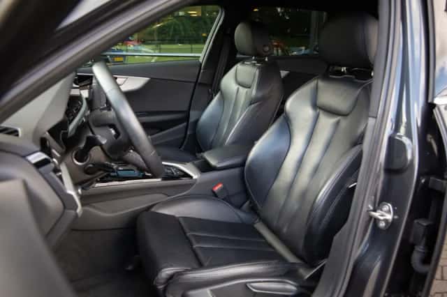 Audi A4 (2022) thumbnail 3