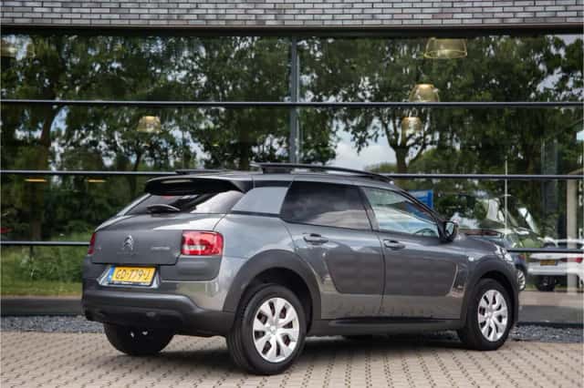 Citroën C4 Cactus (2015) thumbnail 2