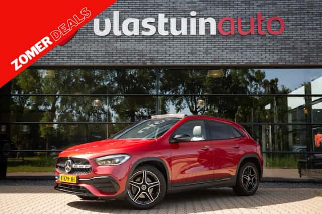Mercedes-Benz GLA (2021) thumbnail 1