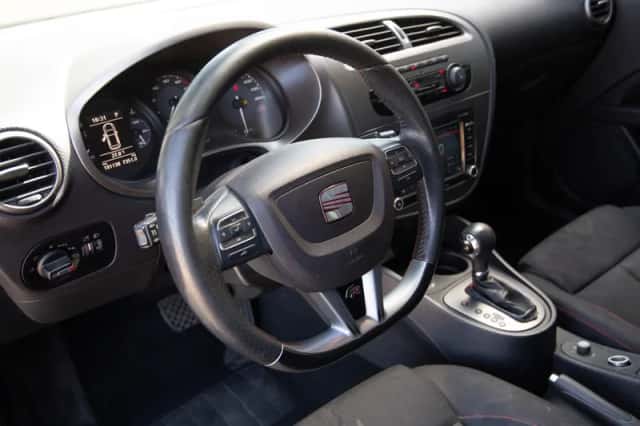 SEAT Leon (2010) thumbnail 4