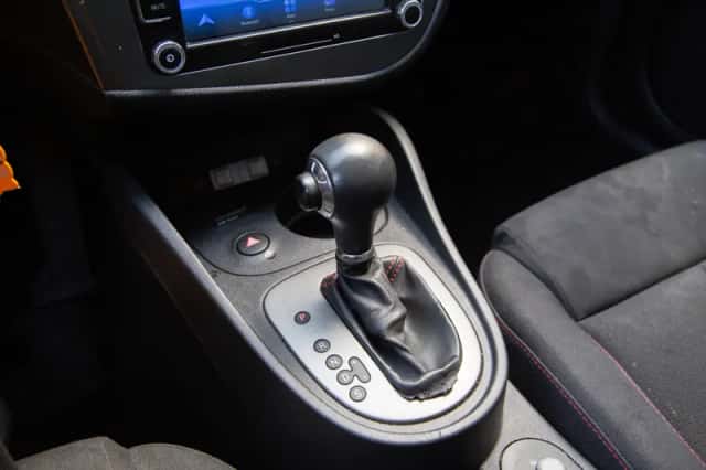 SEAT Leon (2010) thumbnail 5