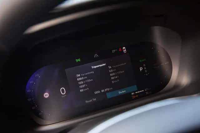 Volvo V60 (2022) thumbnail 6