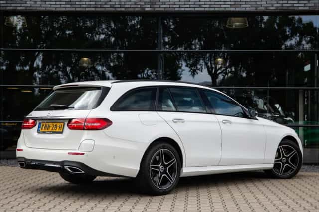 Mercedes-Benz E-Klasse (2022) thumbnail 2