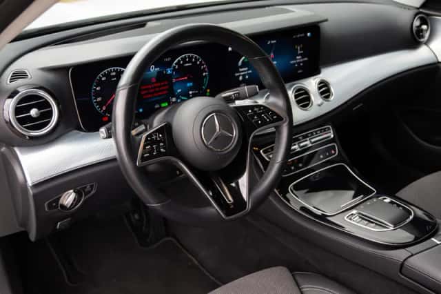 Mercedes-Benz E-Klasse (2022) thumbnail 4