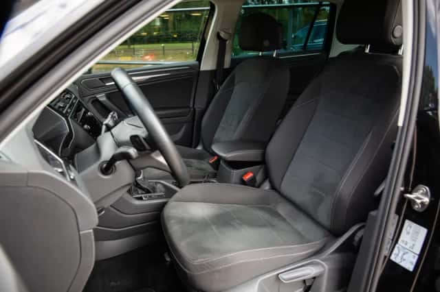 Volkswagen Tiguan (2023) thumbnail 3