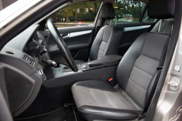 Mercedes-Benz C-Klasse (2008) thumbnail 3
