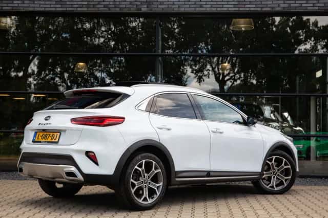 Kia XCeed (2021) thumbnail 2