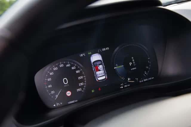 Volvo XC40 (2020) thumbnail 5
