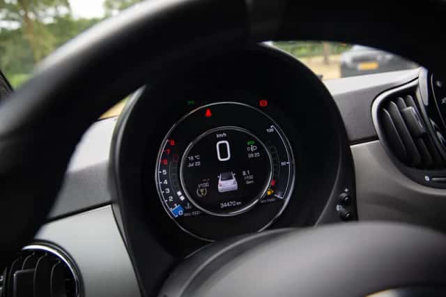 Fiat 500C (2019) thumbnail 5