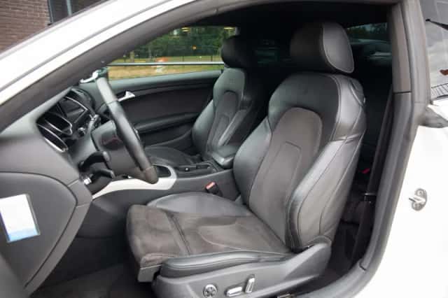 Audi A5 (2009) thumbnail 3
