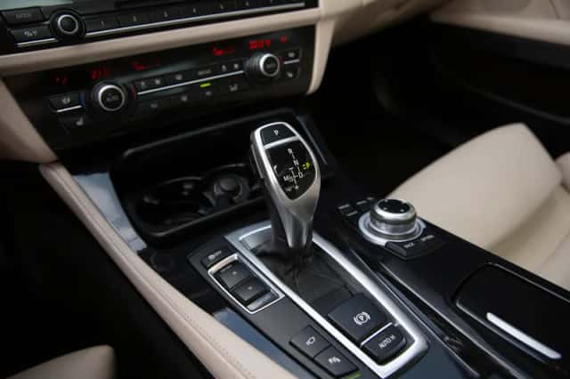 BMW 5-Serie (2013) thumbnail 6