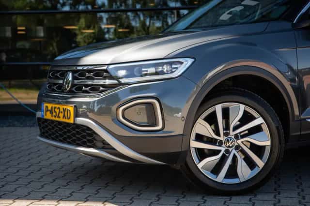Volkswagen T Roc (2022) thumbnail 6