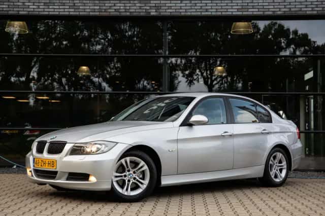 BMW 3-Serie (2008) thumbnail 6