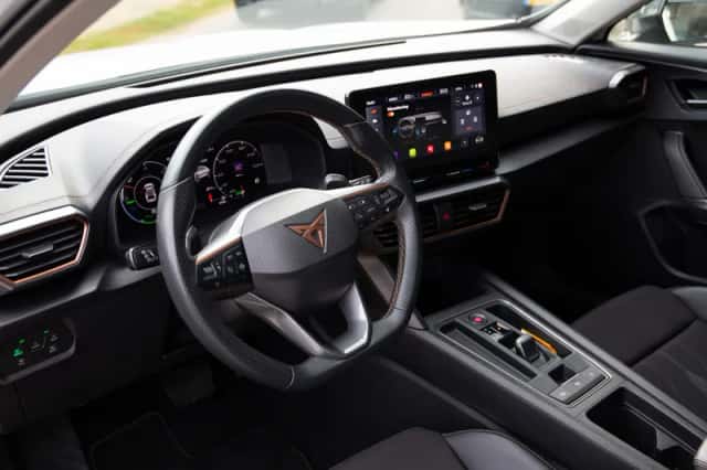 CUPRA Formentor (2022) thumbnail 4