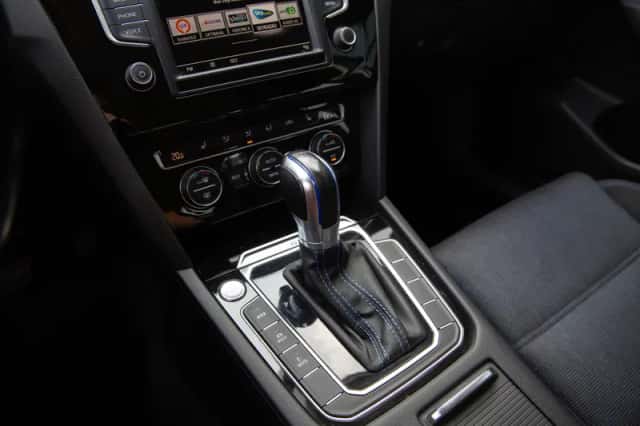Volkswagen Passat (2015) thumbnail 5