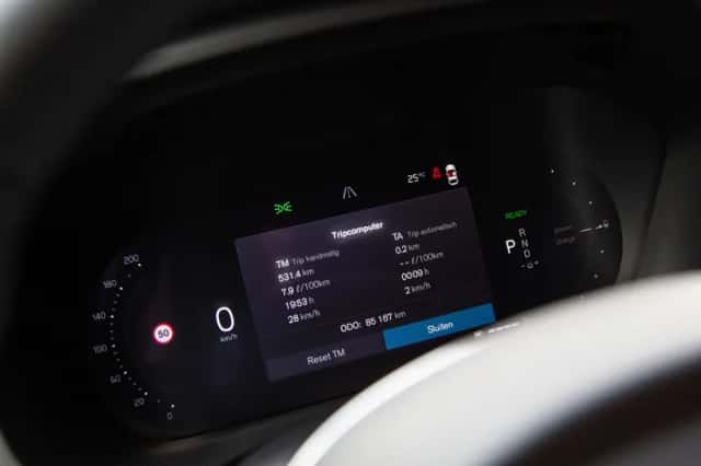 Volvo XC60 (2021) thumbnail 6