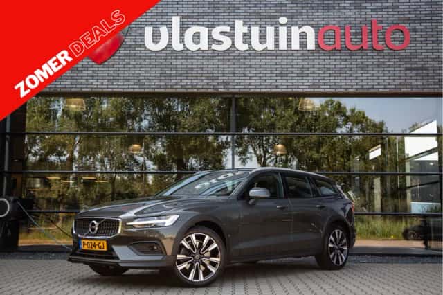 Volvo V60 (2022) thumbnail 1