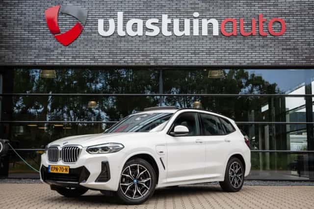 BMW X3 (2022) thumbnail 1
