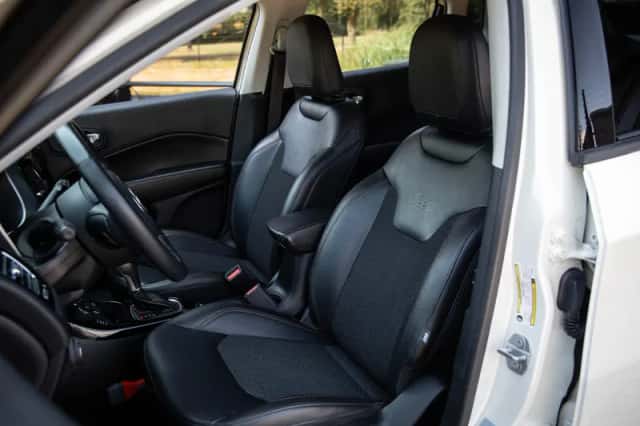 Jeep Compass (2018) thumbnail 3