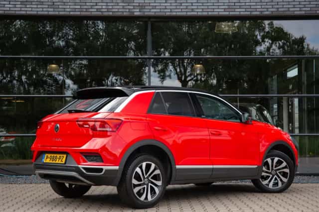 Volkswagen T Roc (2021) thumbnail 2
