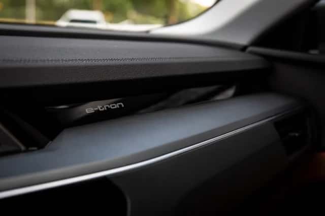 Audi e-tron (2022) thumbnail 5