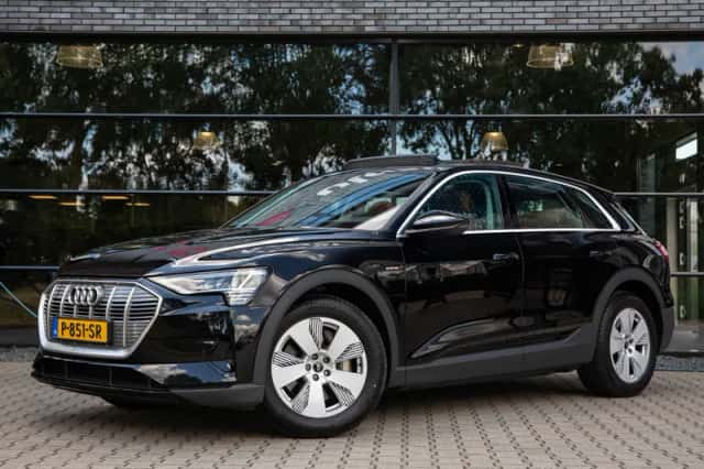 Audi e-tron (2022) thumbnail 6