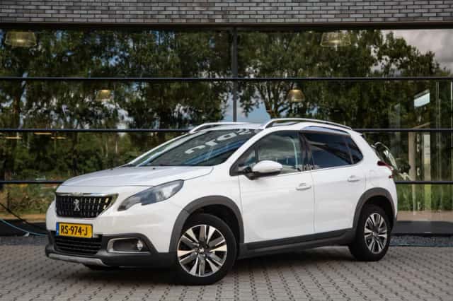 Peugeot 2008 (2017) thumbnail 4