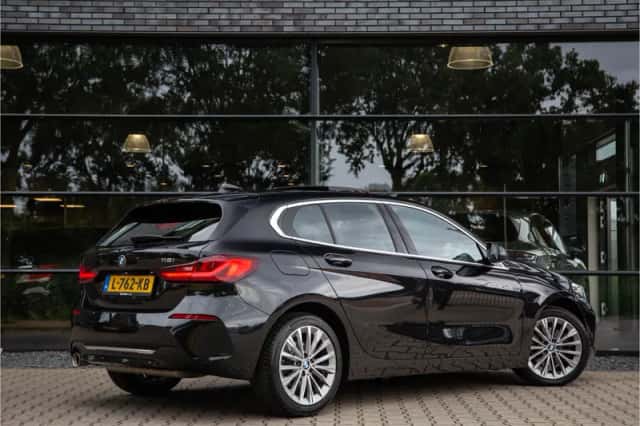 BMW 1-Serie (2021) thumbnail 2