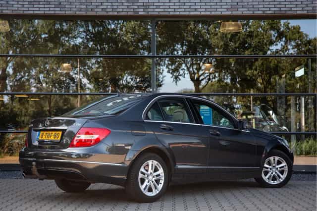 Mercedes-Benz C-Klasse (2014) thumbnail 2