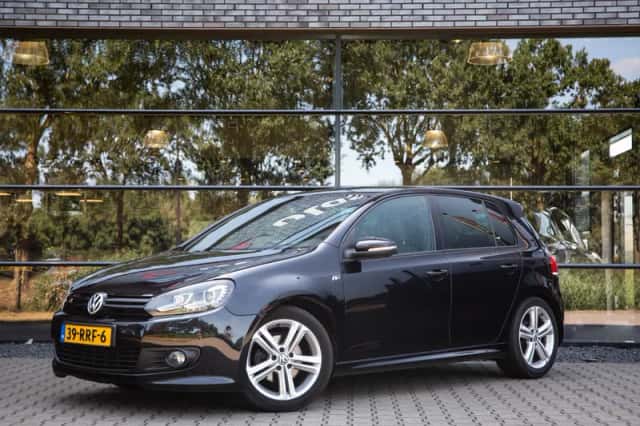 Volkswagen Golf (2011) thumbnail 5