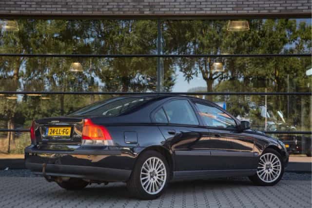 Volvo S60 (2003) thumbnail 2