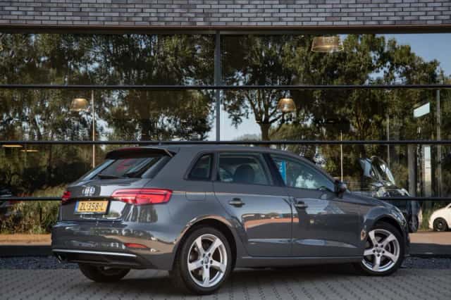Audi A3 (2019) thumbnail 2
