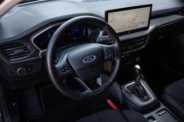 Ford Focus (2023) thumbnail 4