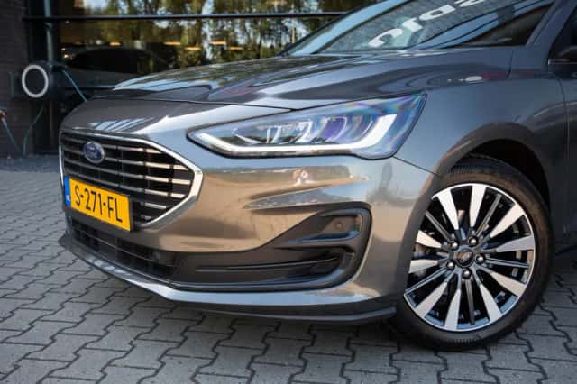 Ford Focus (2023) thumbnail 6