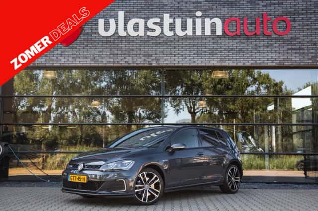 Volkswagen Golf (2020) thumbnail 1