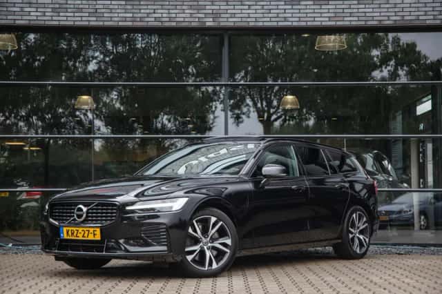 Volvo V60 (2021) thumbnail 5