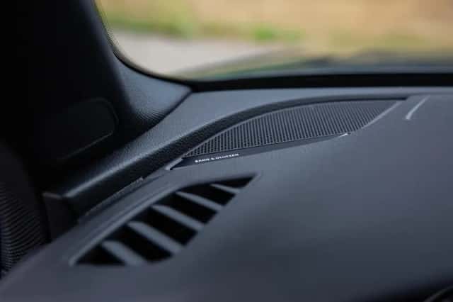 Audi A4 (2023) thumbnail 5