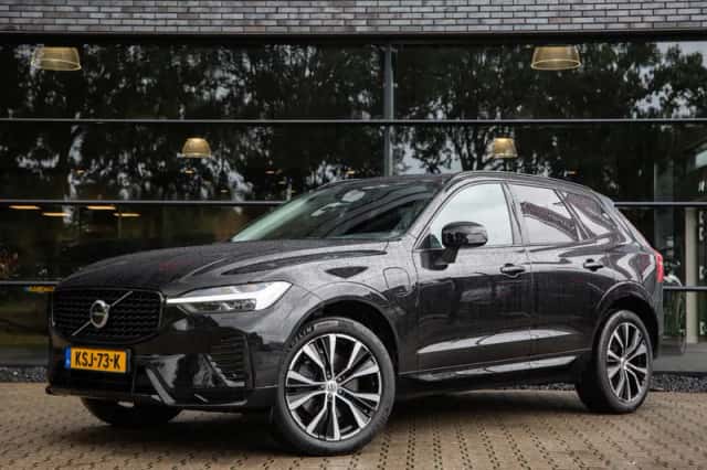 Volvo XC60 (2023) thumbnail 5