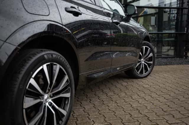 Volvo XC60 (2023) thumbnail 6