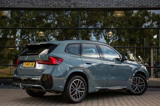 BMW X1 (2023) thumbnail 2