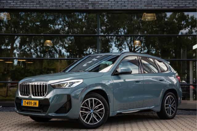 BMW X1 (2023) thumbnail 6