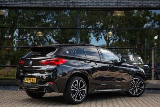 BMW X2 (2019) thumbnail 2